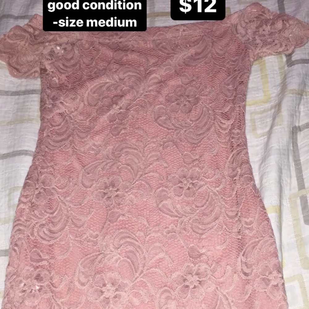 Baby pink off the shoulder laced dress 💖